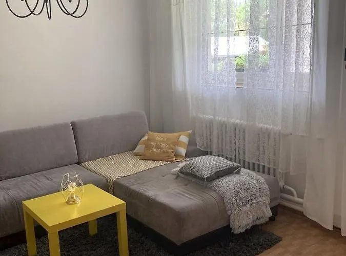 Ana Apartamento *